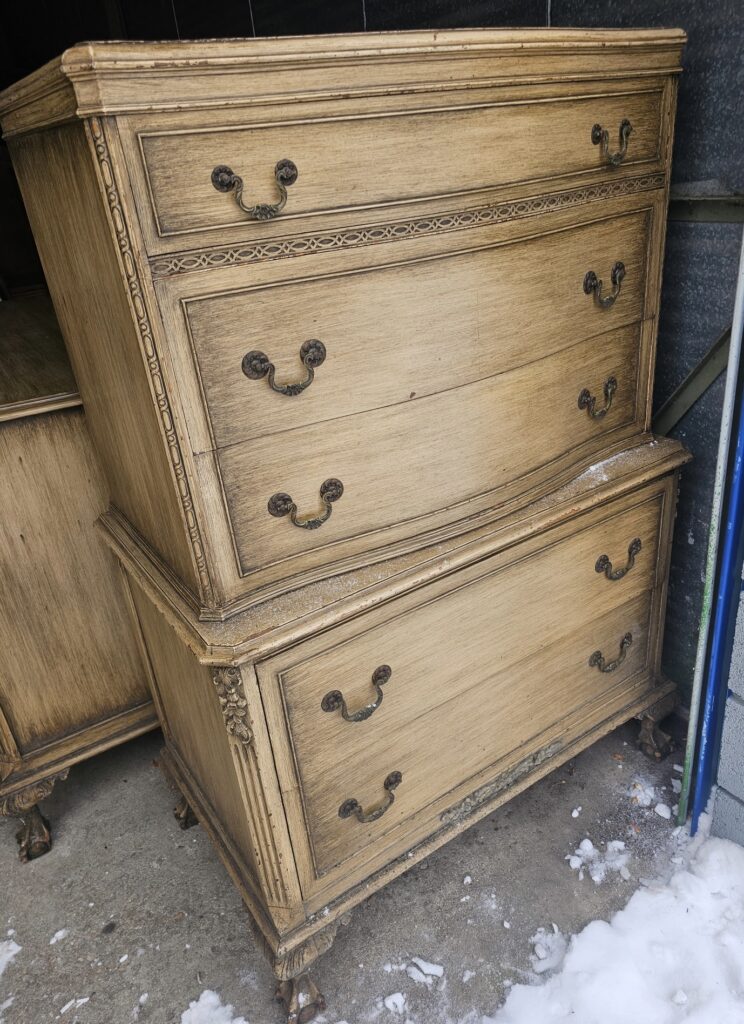 Light antique beige tall 5 Chester Drawer.